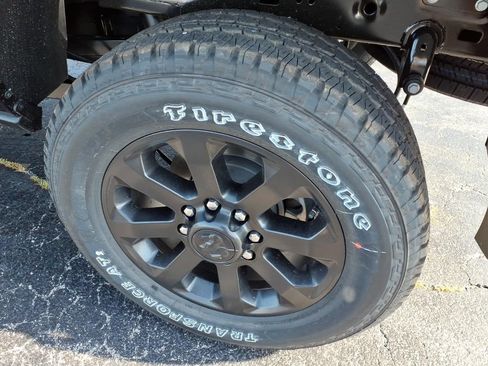 New 2026 RAM 2500 Laramie AWD/4WD image 5