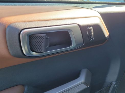 Used 2023 Ford Bronco Outer Banks image 23