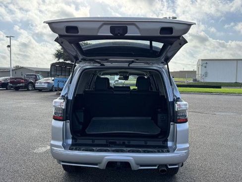 Used 2024 Toyota 4Runner TRD Sport AWD/4WD image 5