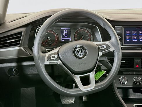 Used 2021 Volkswagen Jetta FWD image 18