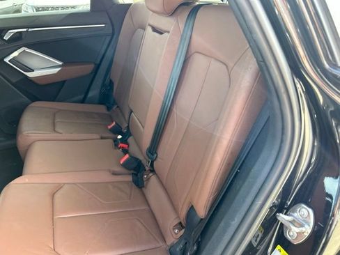 Used 2022 Audi Q3 2.0T Premium Plus w/ Premium Plus Package AWD/4WD image 11