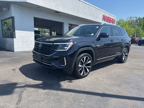 Used 2025 Volkswagen Atlas SEL Premium R-Line AWD/4WD image 5