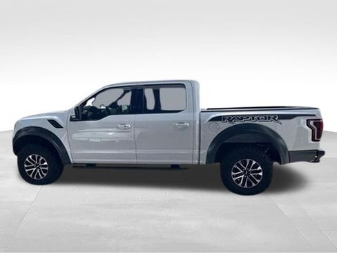 Used 2019 Ford F150 Raptor w/ Equipment Group 802A Luxury AWD/4WD image 3