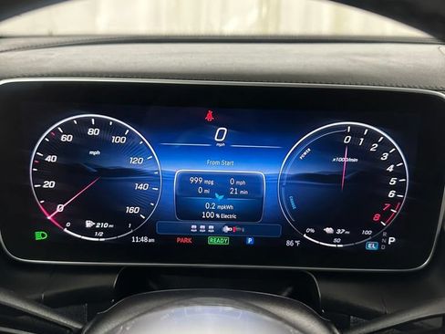 Used 2025 Mercedes-Benz GLC 350e 4MATIC image 18