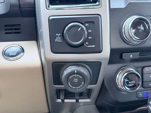 Used 2018 Ford F150 Lariat w/ Equipment Group 502A Luxury AWD/4WD image 15