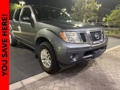 Used 2017 Nissan Frontier SV w/ SV Value Truck Package AWD/4WD image 1