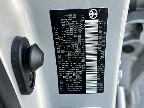 Used 2025 Toyota Corolla LE image 27