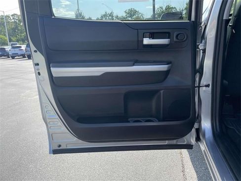 Used 2018 Toyota Tundra SR5 w/ SR5 Upgrade Package image 12