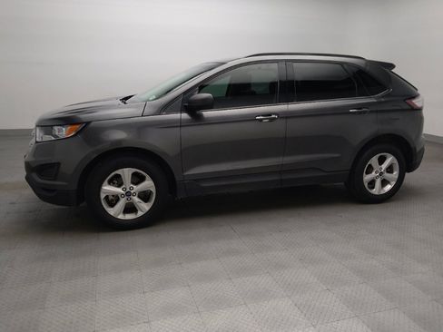 Used 2018 Ford Edge SE FWD image 2