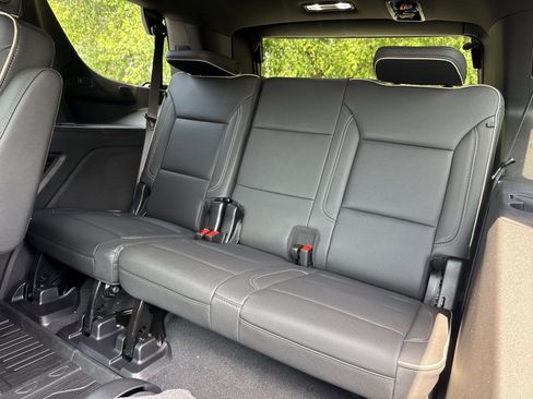 New 2026 GMC Yukon Elevation w/ Elevation Premium Package AWD/4WD image 19