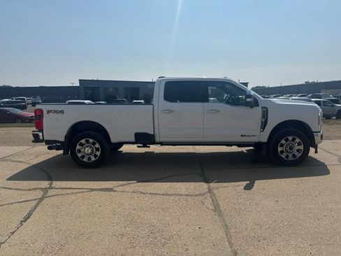 Used 2024 Ford F250 King Ranch AWD/4WD image 11