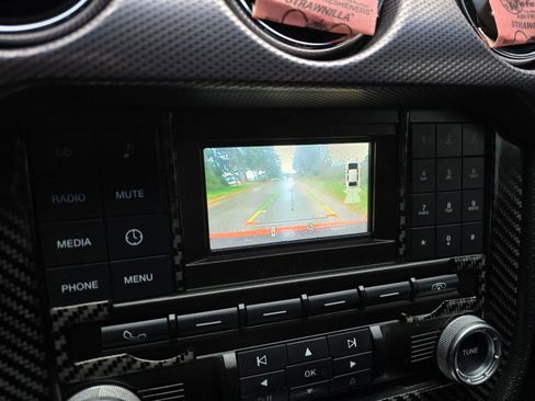 Used 2016 Ford Mustang Coupe RWD image 27