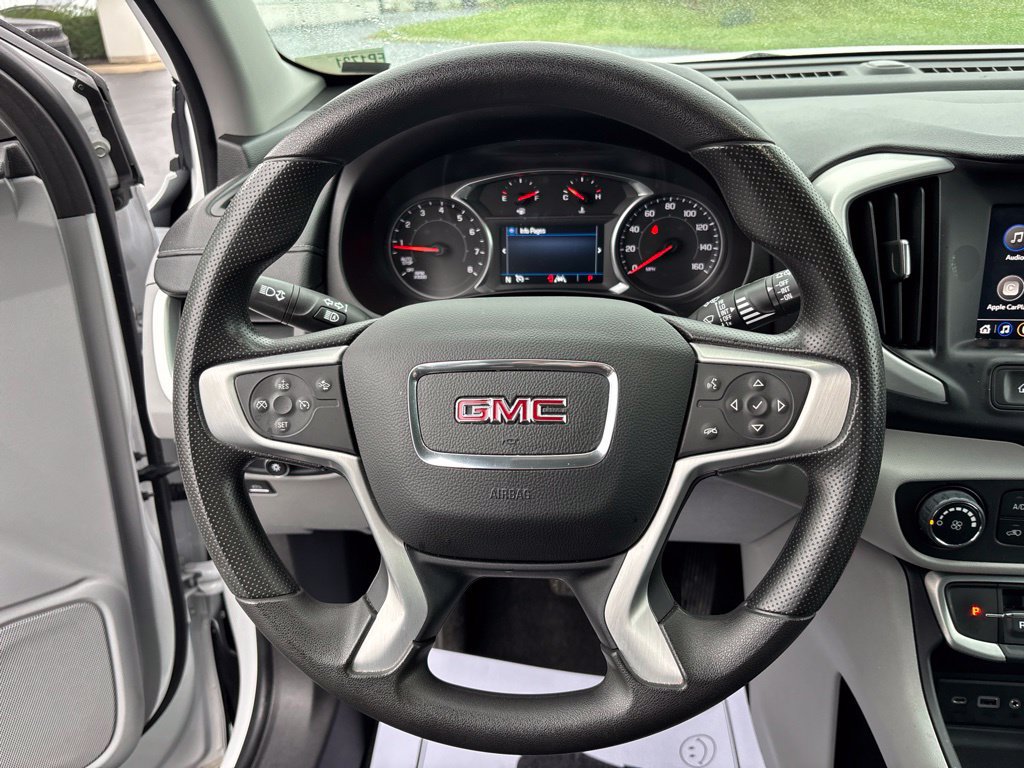 Used 2024 GMC Terrain SLE FWD image 14