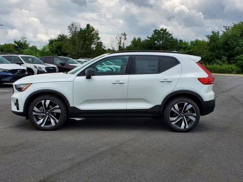 New 2026 Volvo XC40 B5 Ultra w/ Protection Package Premier image 21