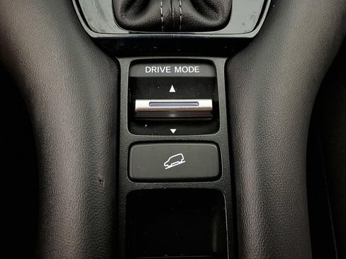 Used 2025 Honda HR-V LX image 21