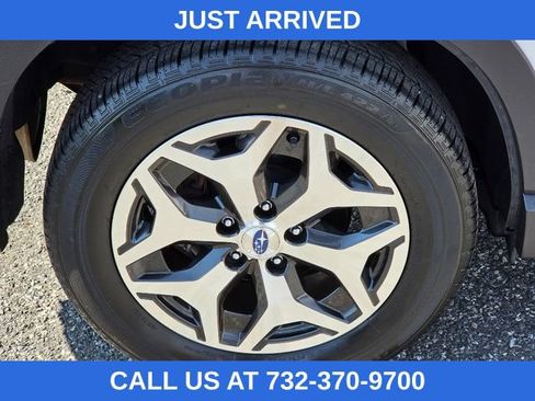 Used 2024 Subaru Forester Premium AWD/4WD image 12