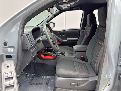 Used 2024 Nissan Frontier PRO-4X w/ Pro Convenience Package AWD/4WD image 15