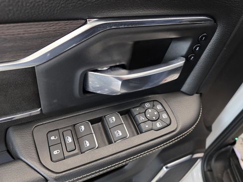 New 2026 RAM 2500 Laramie w/ Night Edition AWD/4WD image 16