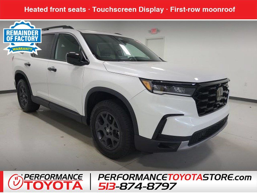 Used 2025 Honda Pilot TrailSport image 1