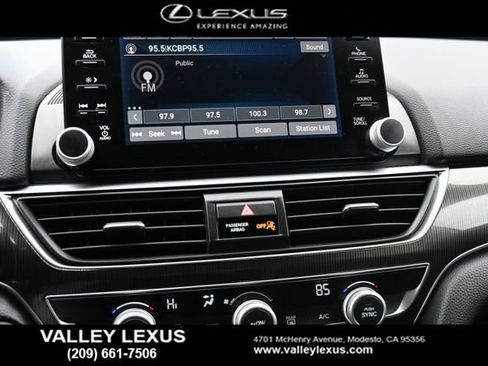 Used 2018 Honda Accord Sport image 12