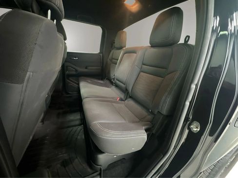 Used 2023 Nissan Frontier SV w/ Midnight Edition Package AWD/4WD image 15