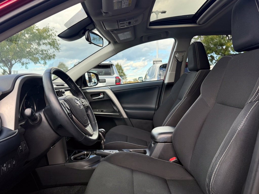 Used 2018 Toyota RAV4 Adventure AWD/4WD image 6