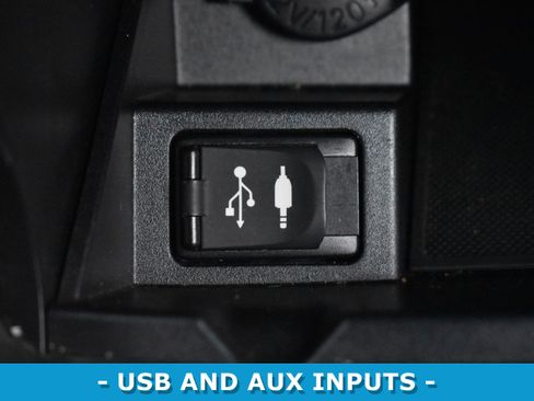 Used 2015 Toyota Camry SE image 18