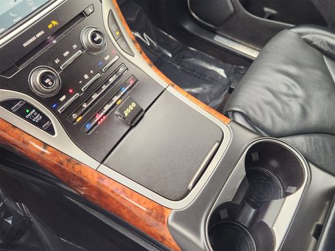 Used 2019 Lincoln Nautilus Reserve image 19