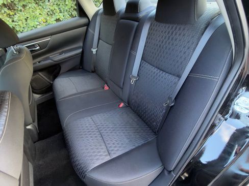 Used 2016 Nissan Altima 2.5 SV w/ Convenience Package image 25