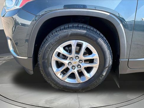 Used 2018 Chevrolet Traverse LT AWD/4WD image 37