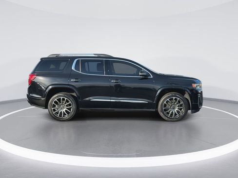 Used 2023 GMC Acadia Denali w/ Black Diamond Edition FWD image 9