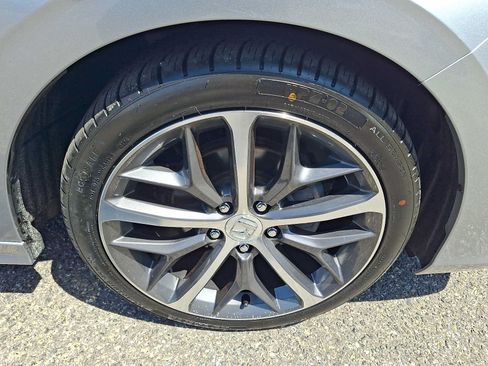 Used 2023 Honda Civic Touring image 8