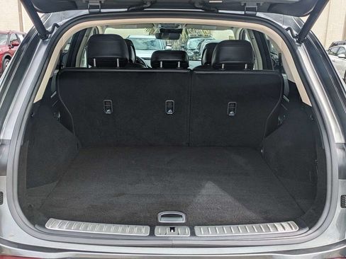 Used 2025 Genesis GV70 2.5T AWD/4WD image 12