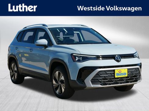 New 2026 Volkswagen Taos SE AWD/4WD image 1
