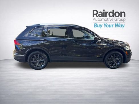 Used 2024 Volkswagen Tiguan SE FWD image 8