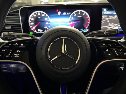 New 2026 Mercedes-Benz GLS 450 4MATIC image 15