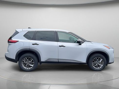 Used 2024 Nissan Rogue S AWD/4WD image 8