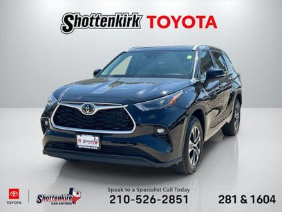 Certified 2025 Toyota Highlander XLE