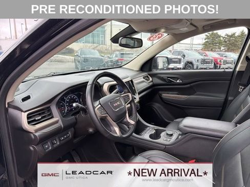 Used 2023 GMC Acadia Denali AWD/4WD image 21
