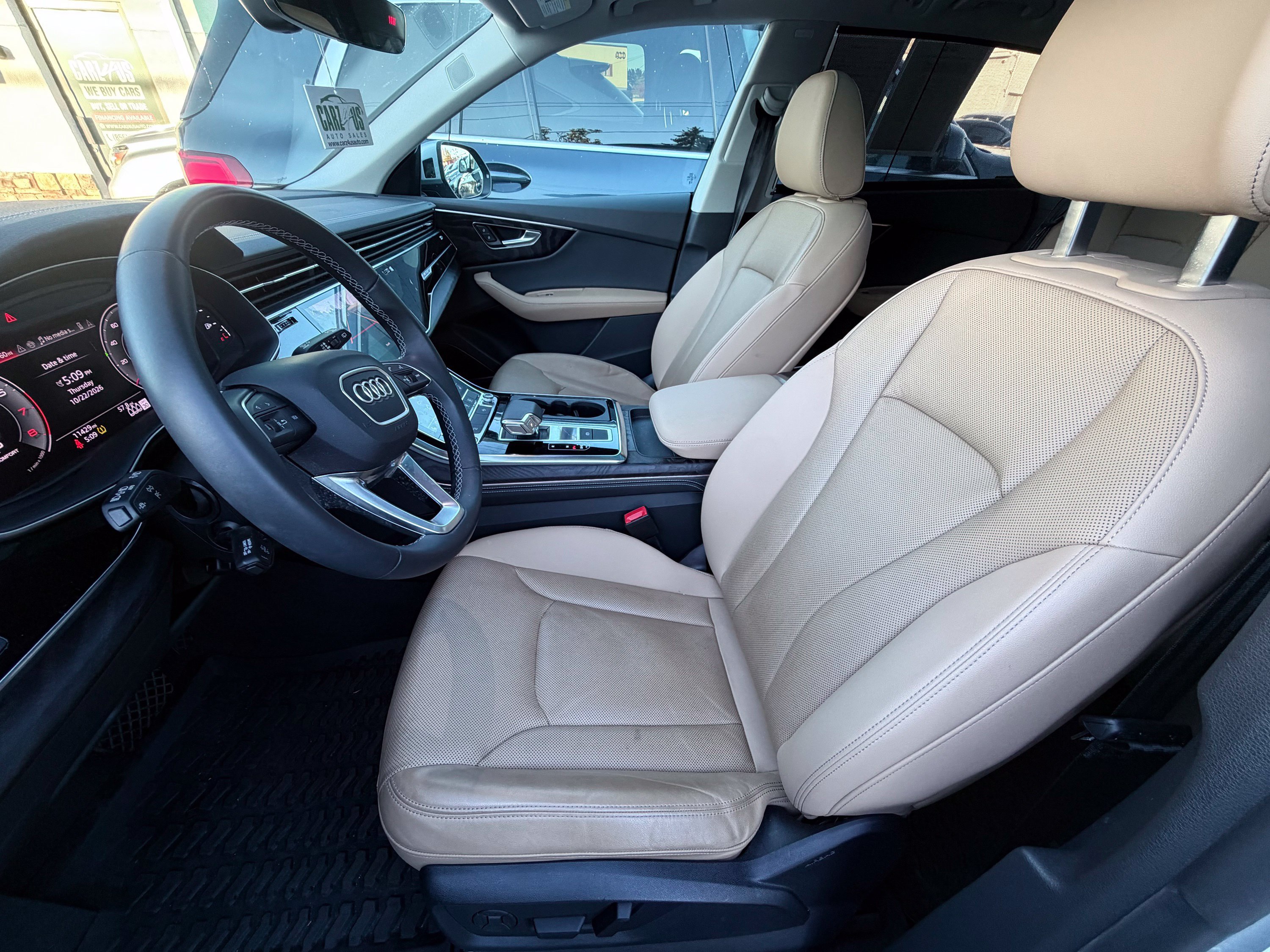 Used 2024 Audi Q8 Premium Plus AWD/4WD image 13