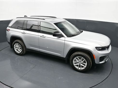 New 2026 Jeep Grand Cherokee Laredo X AWD/4WD image 32