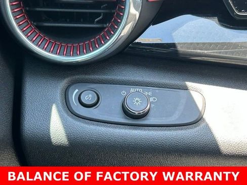 Used 2024 Chevrolet Trax RS w/ Sunroof Package FWD image 19