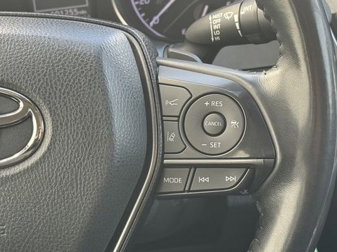 Used 2023 Toyota Camry SE image 15