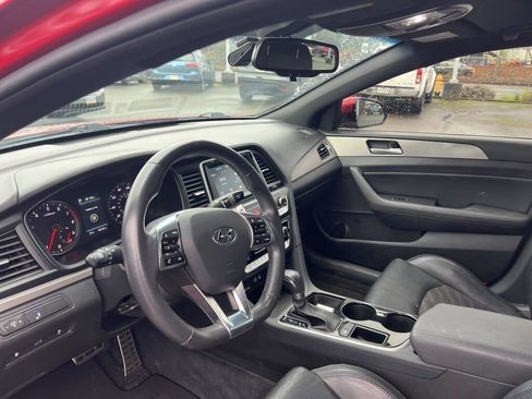 Used 2018 Hyundai Sonata Sport image 7