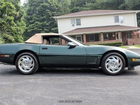 Used 1995 Chevrolet Corvette Convertible RWD image 19