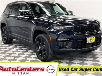 Used 2024 Jeep Grand Cherokee Limited w/ Black Appearance Package