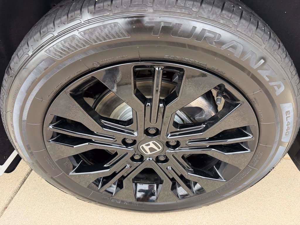 Used 2025 Honda Odyssey Sport-L image 24