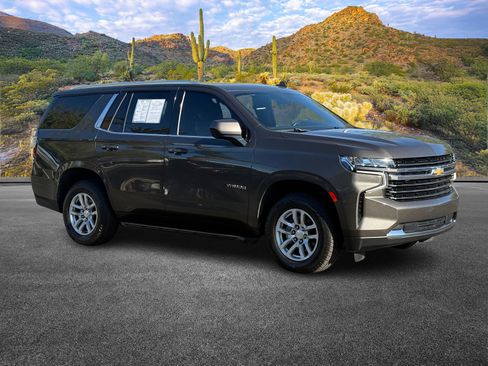 Used 2021 Chevrolet Tahoe LT image 2