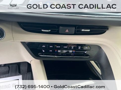 Used 2023 Buick Envision Preferred AWD/4WD image 21