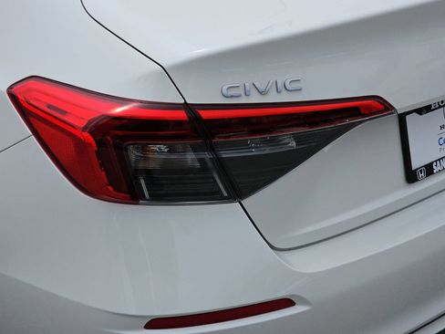 Certified 2024 Honda Civic LX image 32